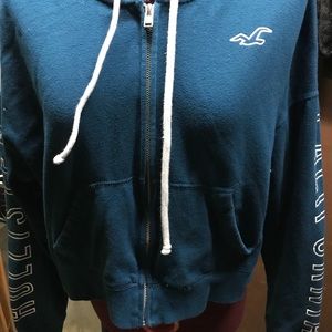 Hollister crop hoodies medium set of 2